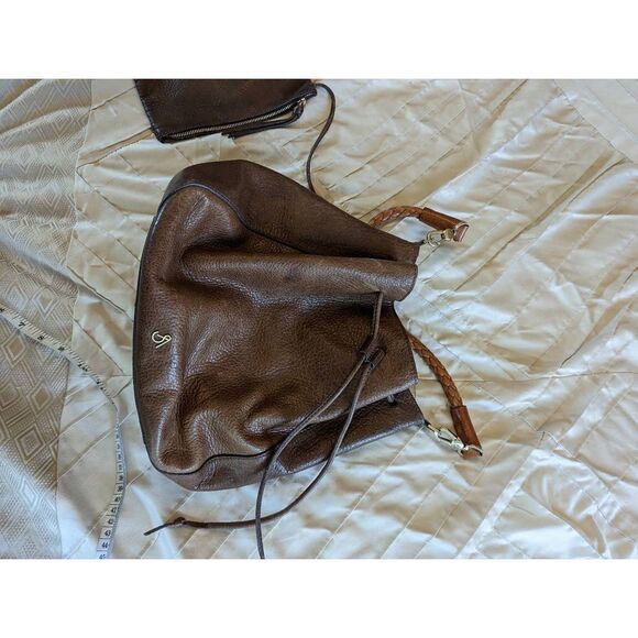 SA santamaro le marche leather bucket bag and attached wallet euc - Picture 4 of 5